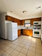 68 Newark Pompton Turnpike in Little Falls, NJ - Building Photo - Building Photo