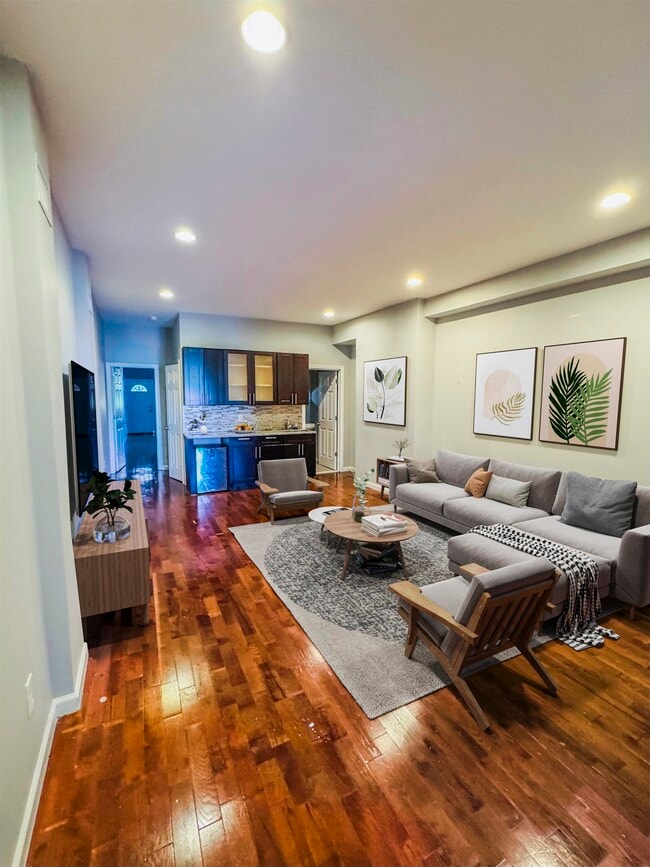 property at 447 Mercer St