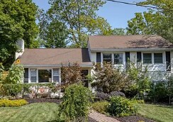 7024 Statendam Ct in McLean, VA - Building Photo
