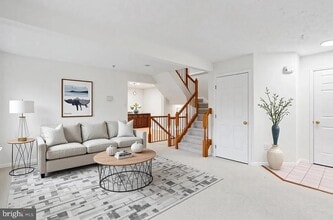 15 Silver Birch Ct in Owings Mills, MD - Building Photo - Building Photo