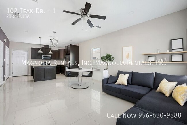 102 Teak Dr, Unit 1 in Edinburg, TX - Foto de edificio - Building Photo