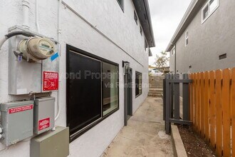 5464 Gilbert Dr in San Diego, CA - Building Photo - Building Photo