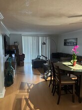 6940 NW 186th St, Unit 5 floor in Hialeah, FL - Building Photo - Building Photo