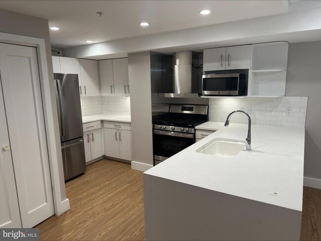 property at 815 King St