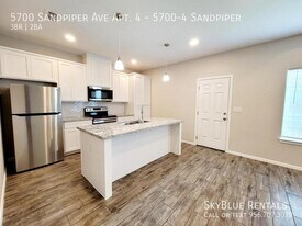 5700 Sandpiper Ave in Alton, TX - Building Photo