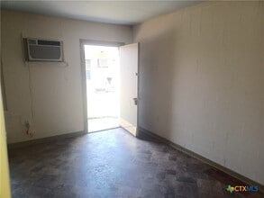 307 E Bryce Ave in Killeen, TX - Building Photo - Building Photo