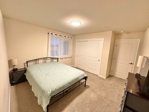 814 Mission De Oro Dr in Redding, CA - Building Photo - Building Photo