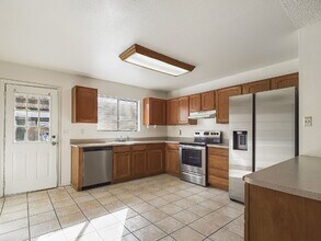 18239 N 40th St-Unit -Unit 125 in Phoenix, AZ - Building Photo - Building Photo