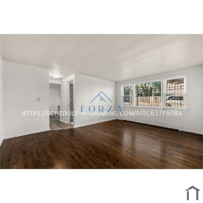 property at 3119 W Wabansia Ave