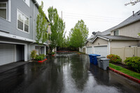 Highland Parc Townhomes in Sammamish, WA - Foto de edificio - Building Photo