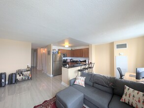 474 N Lake Shore Dr, Unit 5111 in Chicago, IL - Building Photo - Building Photo