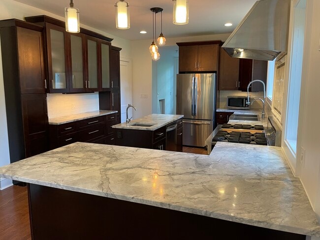 1580 Dewey Ave, Unit #1 in Evanston, IL - Foto de edificio - Building Photo