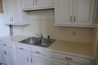 112 Market St in Hertford, NC - Building Photo - Building Photo