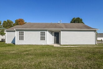 526 Florence Dr in Greenfield, IN - Building Photo - Building Photo