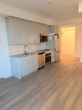 498 Caldari Rd in Vaughan, ON - Building Photo - Building Photo