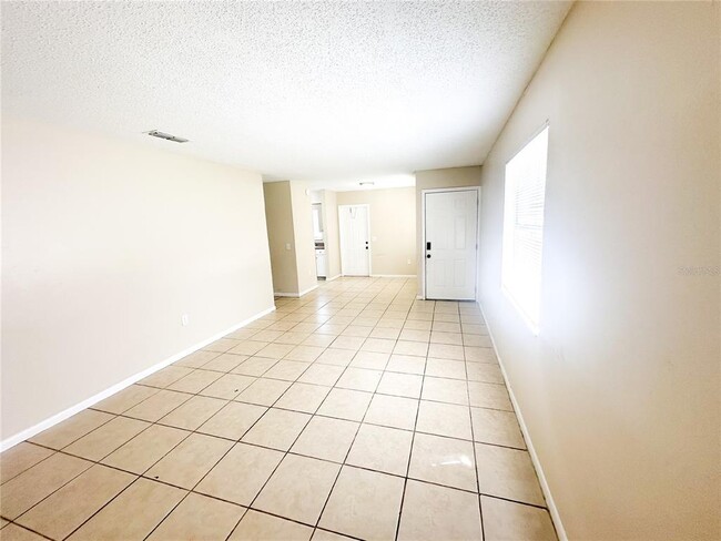 3214 Crystal Hills Loop S in Lakeland, FL - Building Photo - Building Photo