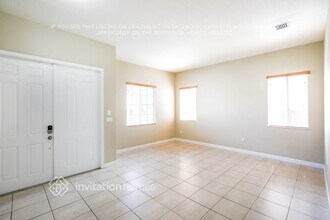 22042 SW 94th Ave in Cutler Bay, FL - Foto de edificio - Building Photo