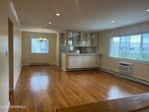 35 Sternberger Ave in Long Branch, NJ - Building Photo - Building Photo