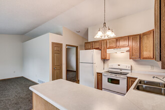 15770 52nd Ave in Lake Hallie, WI - Building Photo - Building Photo