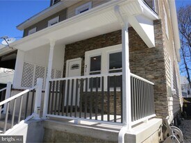 31 Walnut Ave in Berwyn, PA - Building Photo