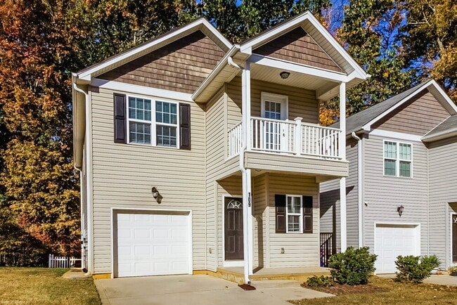 property at 109 Lookout Point Pl