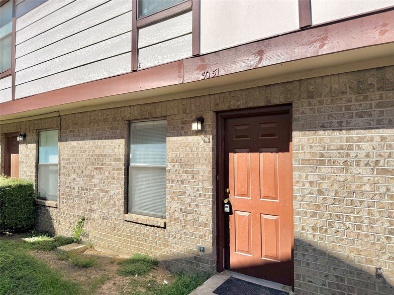 3051 Olympia Dr in Denton, TX - Foto de edificio
