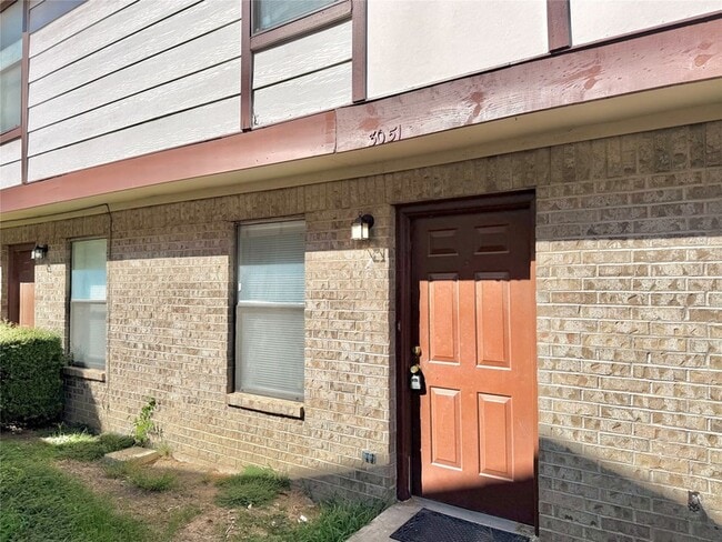 property at 3051 Olympia Dr