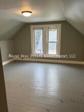 232 Center St in Old Town, ME - Building Photo - Building Photo