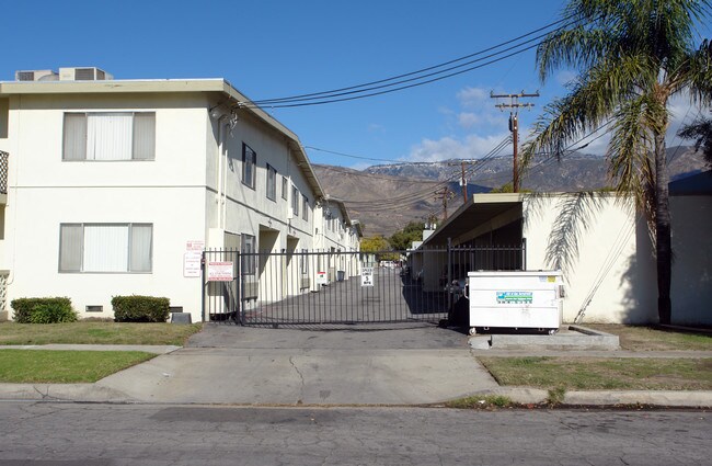 3767-3791 Genevieve St in San Bernardino, CA - Building Photo - Building Photo