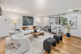 7610 220th Ave NE in Redmond, WA - Building Photo - Building Photo