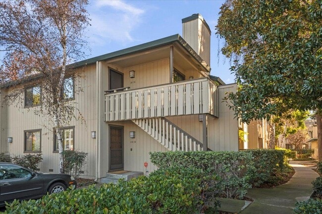 property at 1414 Alma Way