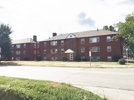 13705-13725 Lakewood Heights Blvd Apartments