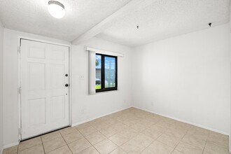 760 S Brevard Ave, Unit 121 in Cocoa Beach, FL - Building Photo - Building Photo