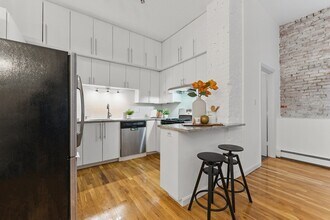 70 Harvey St in Cambridge, MA - Foto de edificio - Building Photo