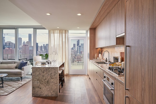 property at 432 W Hill St