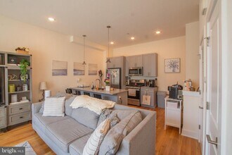 1115 Germantown Ave in Philadelphia, PA - Building Photo - Building Photo