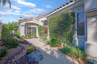 830 Hawk Hill Trail in Palm Desert, CA - Building Photo - Building Photo