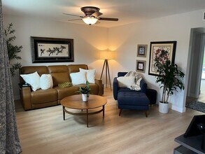3265 Pearl Ln in Oceanside, CA - Building Photo - Building Photo