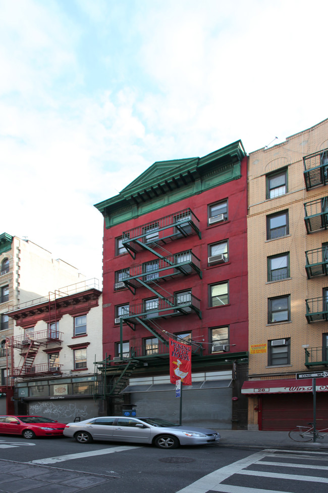 28 Mott St in New York, NY - Building Photo - Building Photo