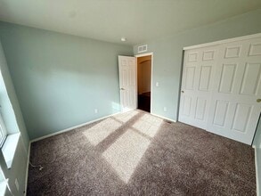 2044 Falcon Ridge Dr in Fort Collins, CO - Building Photo - Building Photo