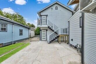 2304 Chapman St-Unit -4 in Houston, TX - Building Photo - Building Photo