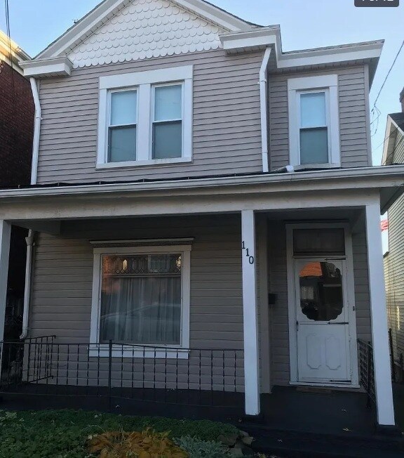 110 Sherman Ave in Mount Oliver, PA - Building Photo