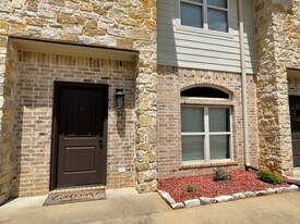 226 Parrott Dr in Nacogdoches, TX - Building Photo