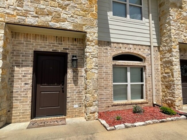 226 Parrott Dr