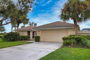 735 Carnoustie Terrace in Venice, FL - Building Photo