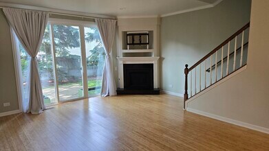 739 Blossom Ct in Naperville, IL - Building Photo - Building Photo