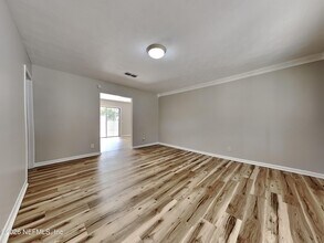 1846 Grove Park Dr in Orange Park, FL - Building Photo - Building Photo