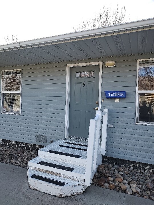 410 Harrison Ave in Chester, MT - Building Photo