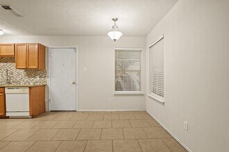 11331 Canyon Shore Dr in Humble, TX - Building Photo - Building Photo