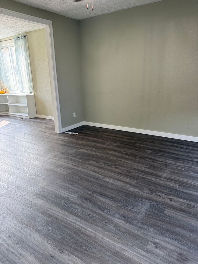 206 8th Ave SW in Sidney, MT - Building Photo - Building Photo